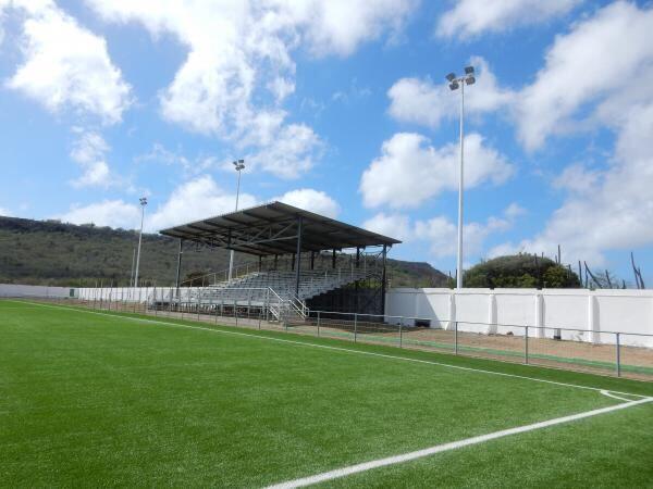 Indebon ta mehorá fasilidatnan deportivo i espasio públiko na Boneiru