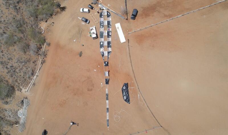 Boneiru lo purba kibra rekòrt di fli mas grandi awe durante Kontést di Fli